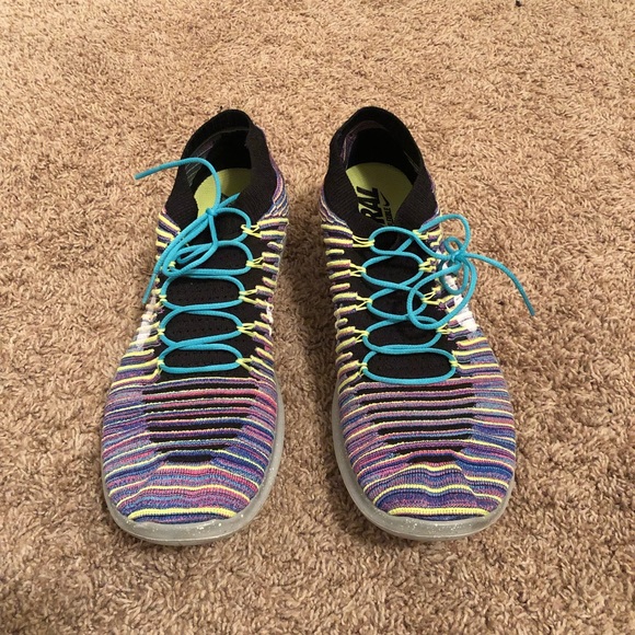Nike Free - Picture 2 of 2